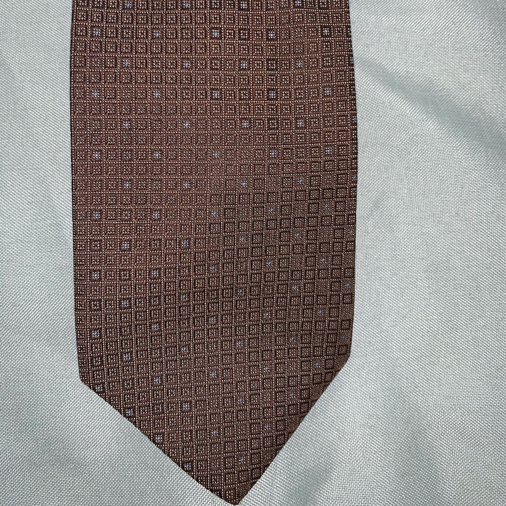Vintage Brooks Brothers square medallion brown tie